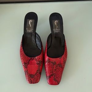 Woman’s shoes for Fortuna Valentina size 40.5 read